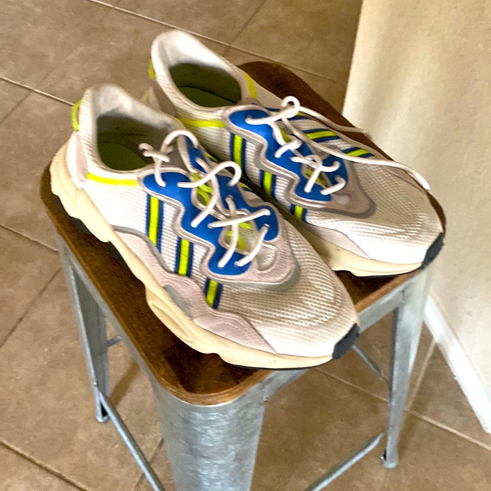 Adidas Oswegos Men’s Athletic Shoes